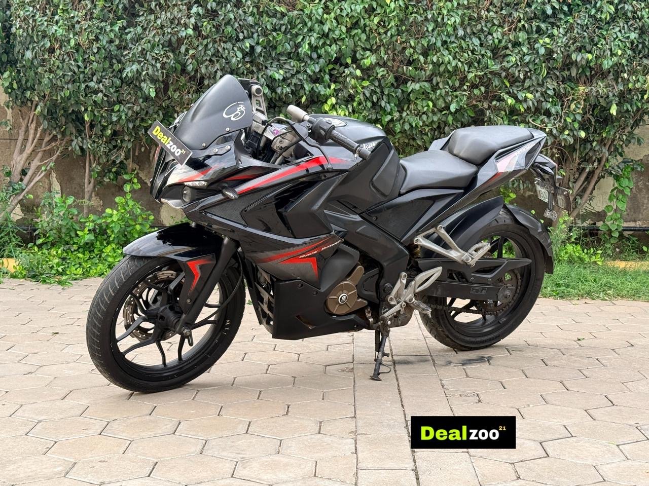 Bajaj Pulsar RS 200